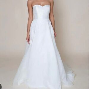 Heidi Elnora Wedding Dress